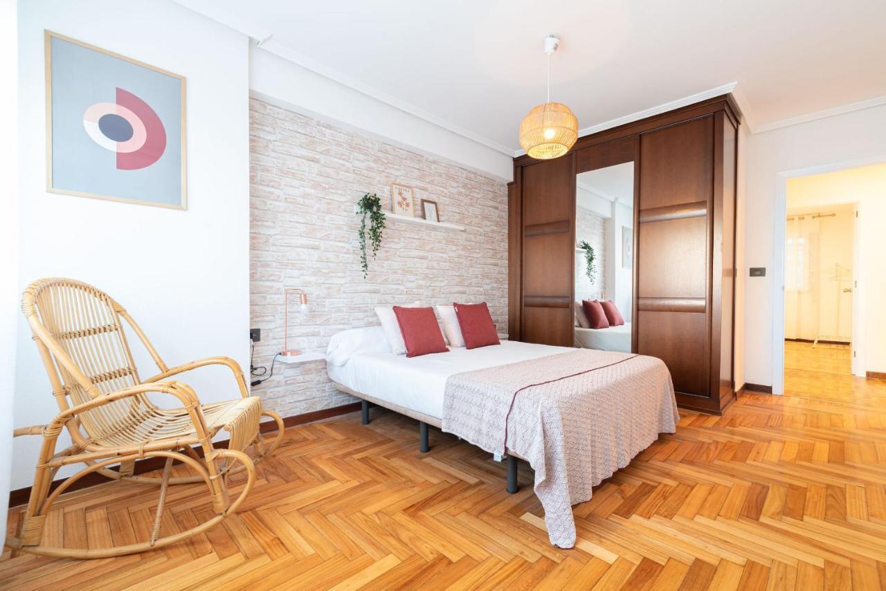 Apartament Amplia Vivienda Con Garaje Vigo Zewnętrze zdjęcie