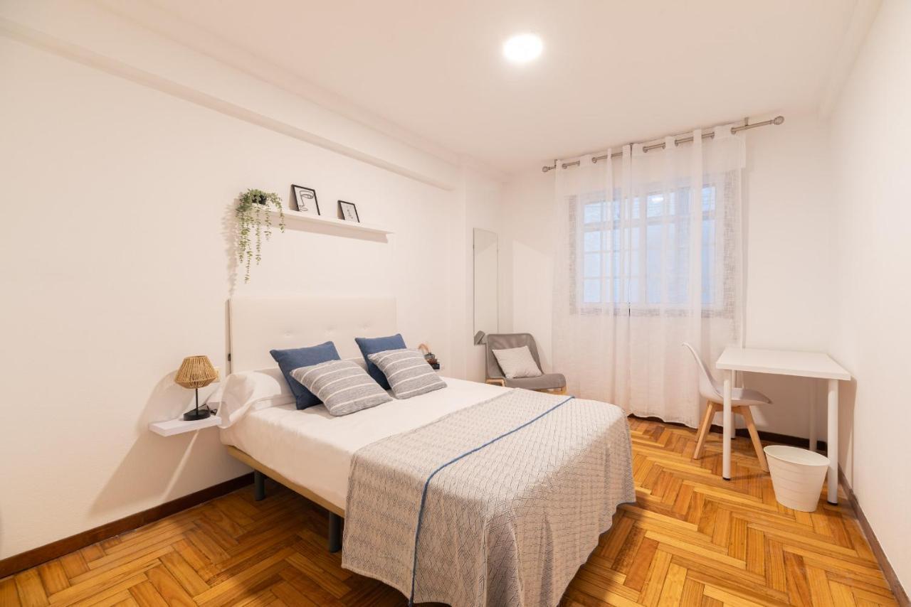 Apartament Amplia Vivienda Con Garaje Vigo Zewnętrze zdjęcie